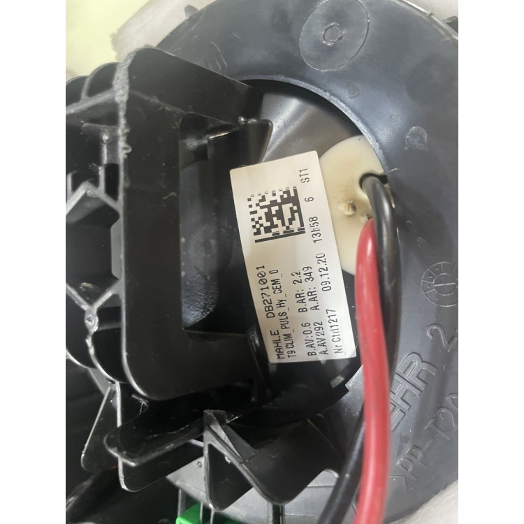 Μοτέρ Καλοριφέρ Με Κωδικό MAHLE DB271001