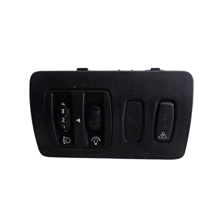 Διακόπτες Φώτων Renault 8200095495D Διακόπτες Φώτων Renault 8200095495D