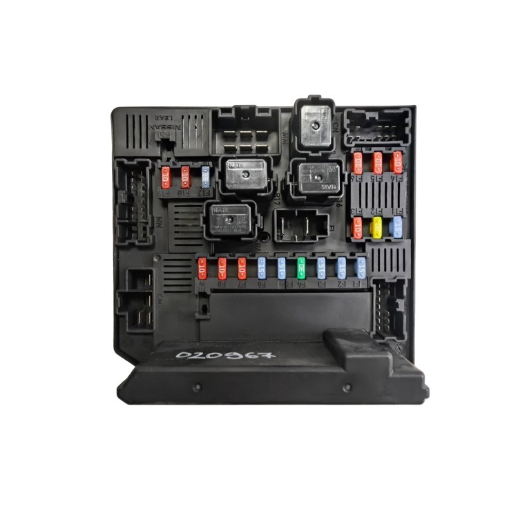 Ασφαλειοθήκη Nissan Qashqai 2010-2013 519136329